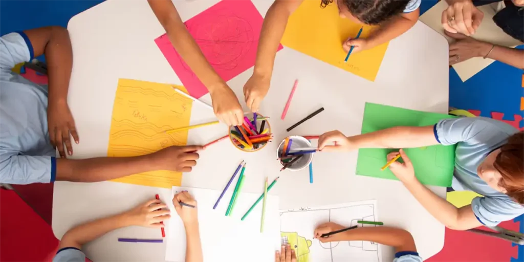 Z Draft - Kids Summer Activities: Ultimate FUN Guide Summer Kids Activities Drawing Image