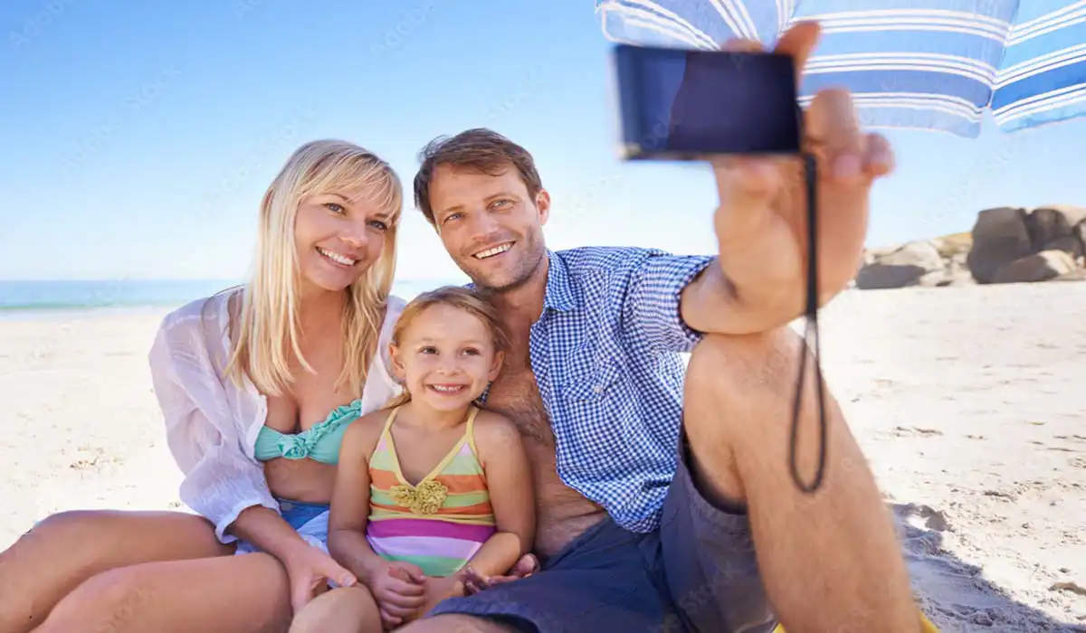 Z Draft - Kids Summer Activities: Ultimate FUN Guide mer Kids Activities Family Beach Fun Photo